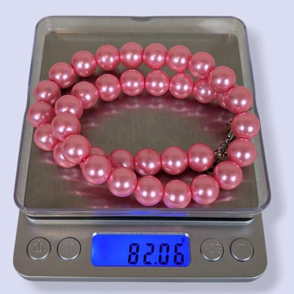 Very Pink Faux Pearl Necklace - Picture 6 of 6